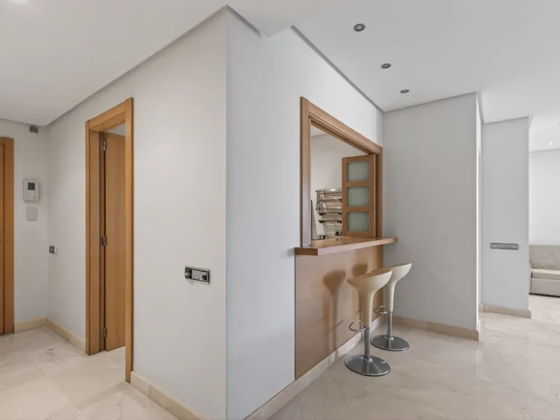 This south-east facing garden apartment is located in the well-known gated community of Mansion Club, on Marbella's Golden Mile. The area is valued for its privacy, security, and convenient access to the beach, restaurants, shops, and some of Marbella's m