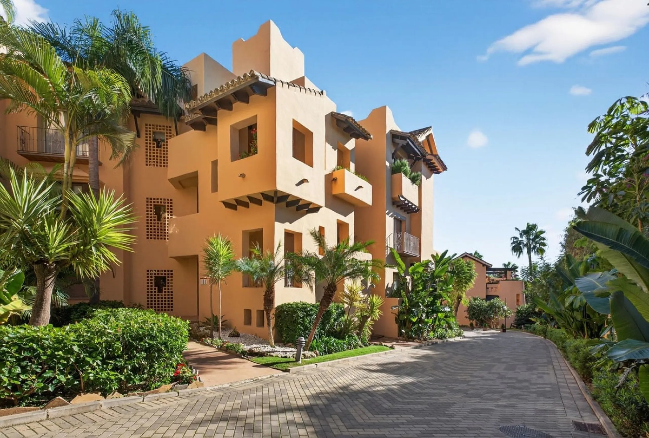 This south-east facing garden apartment is located in the well-known gated community of Mansion Club, on Marbella's Golden Mile. The area is valued for its privacy, security, and convenient access to the beach, restaurants, shops, and some of Marbella's m