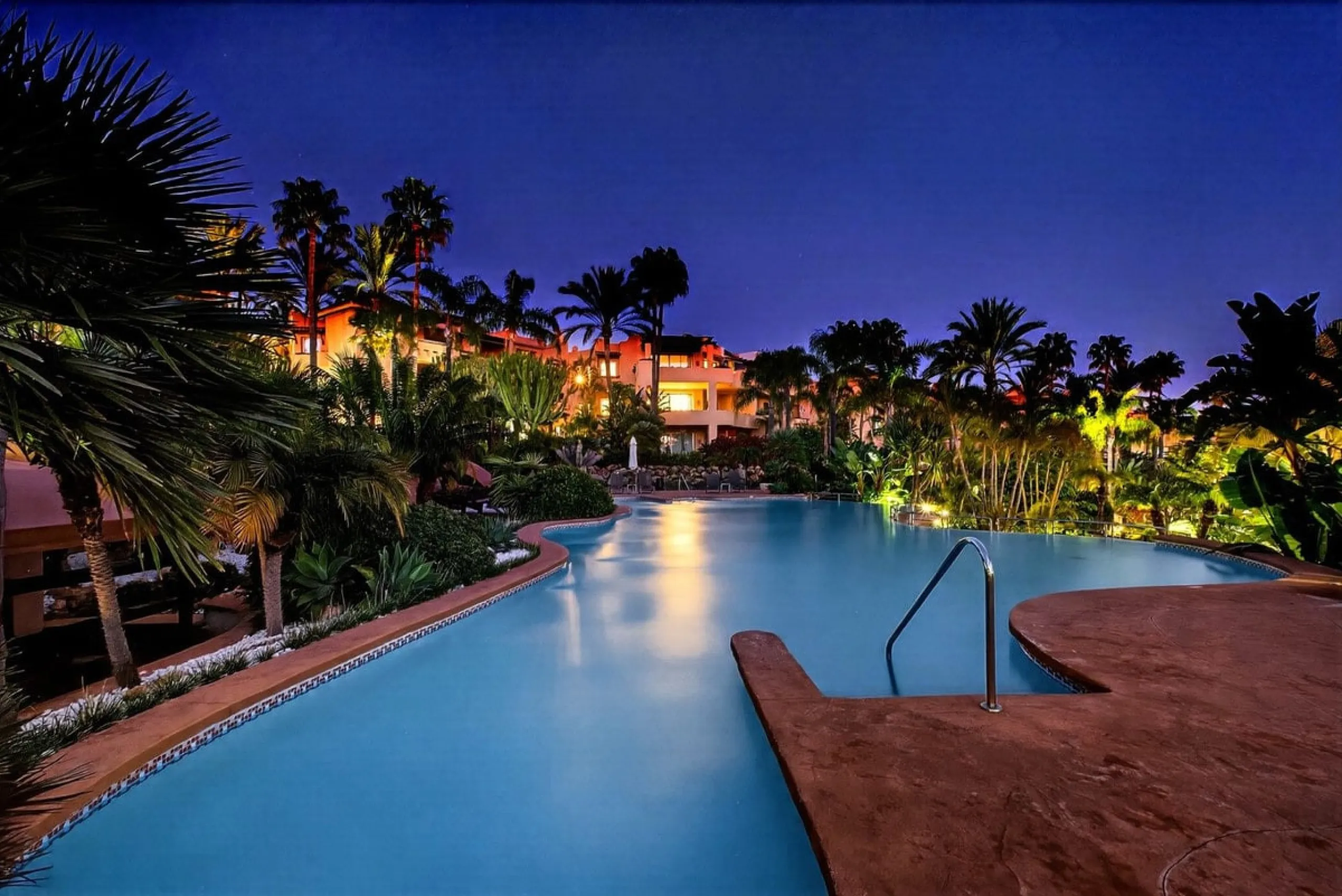 This south-east facing garden apartment is located in the well-known gated community of Mansion Club, on Marbella's Golden Mile. The area is valued for its privacy, security, and convenient access to the beach, restaurants, shops, and some of Marbella's m