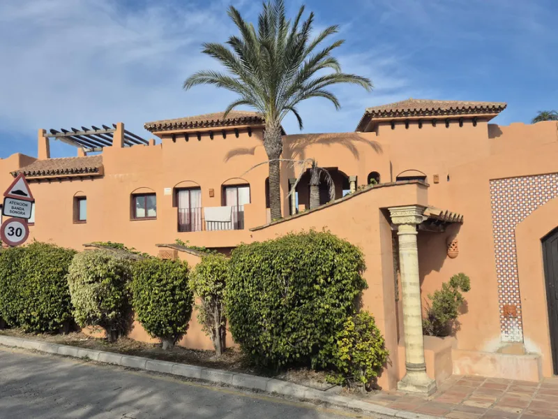 ✨ Exclusive luxury apartment in Bel-Air, between Estepona and Benahavís ✨