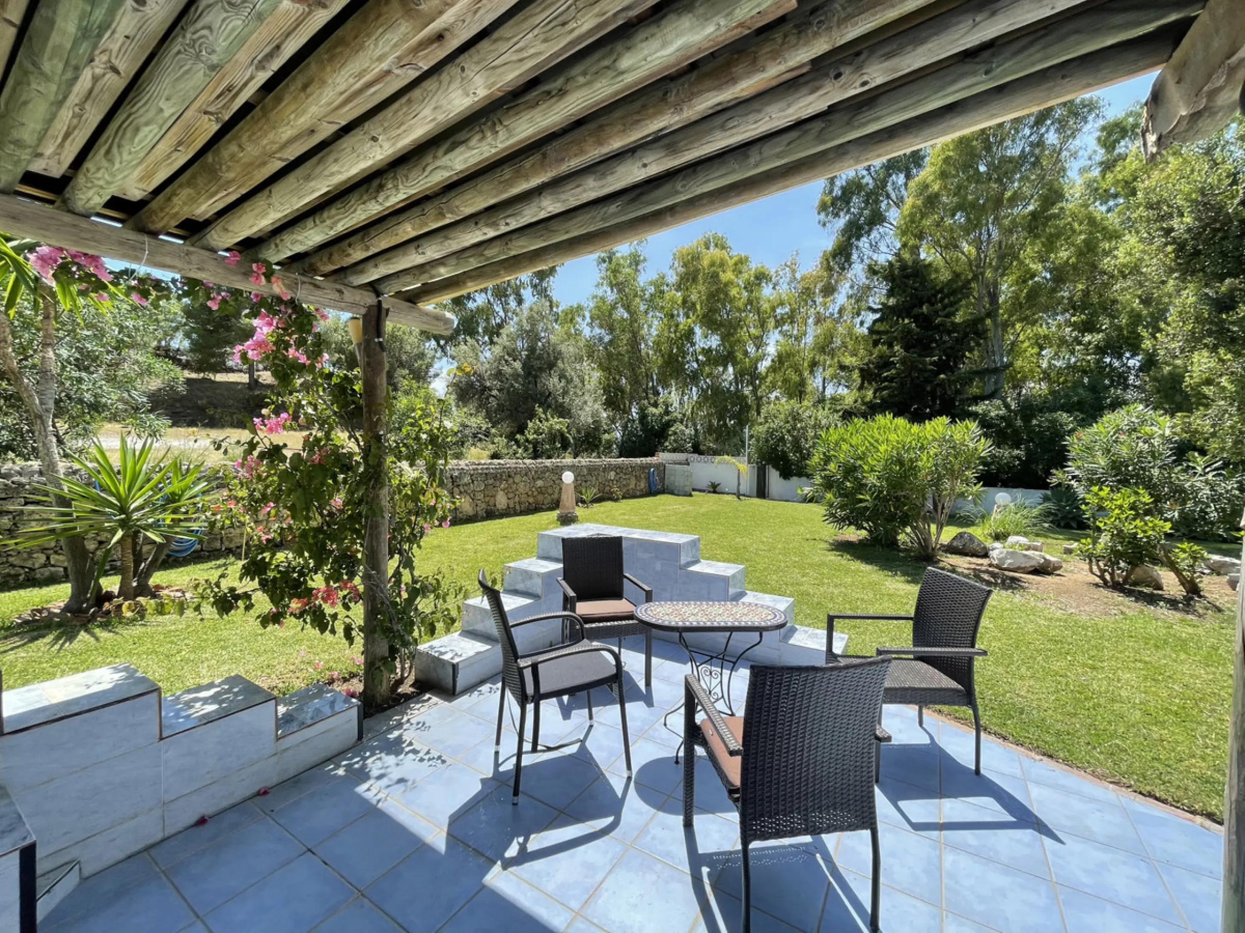 House - Detached Villa в продаже в Mijas, Málaga. В доме 7 спален и 5 ванных комнат. Площадь дома 515 м². Площадь участка 3609 м²