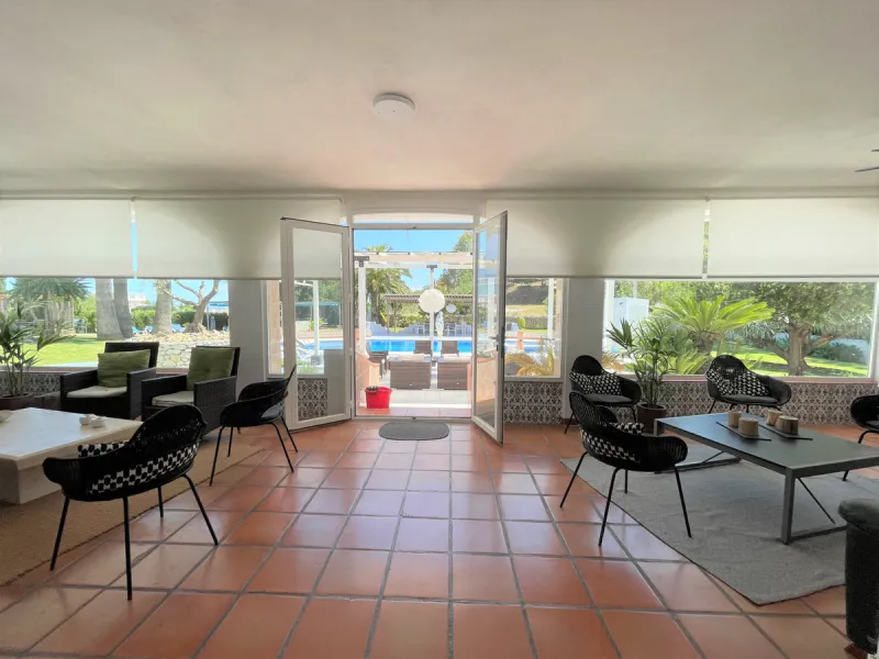 House - Detached Villa в продаже в Mijas, Málaga. В доме 7 спален и 5 ванных комнат. Площадь дома 515 м². Площадь участка 3609 м²