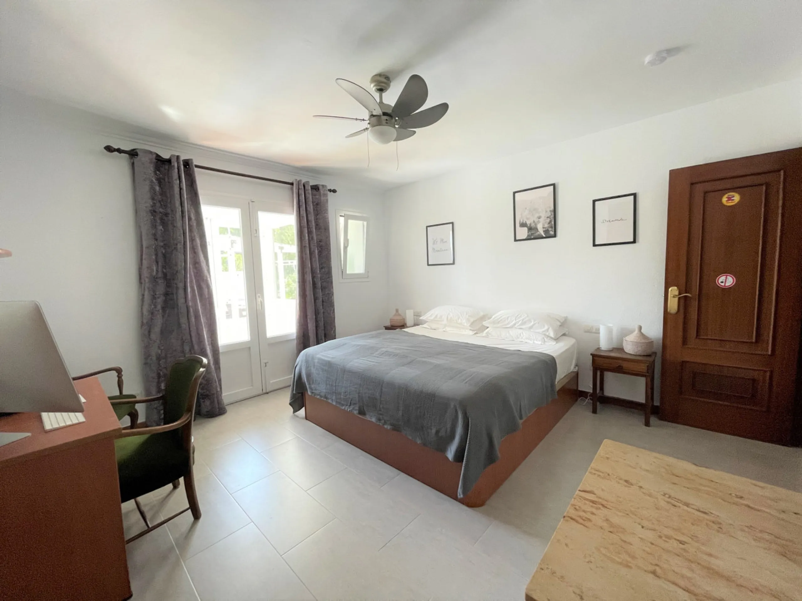 House - Detached Villa в продаже в Mijas, Málaga. В доме 7 спален и 5 ванных комнат. Площадь дома 515 м². Площадь участка 3609 м²