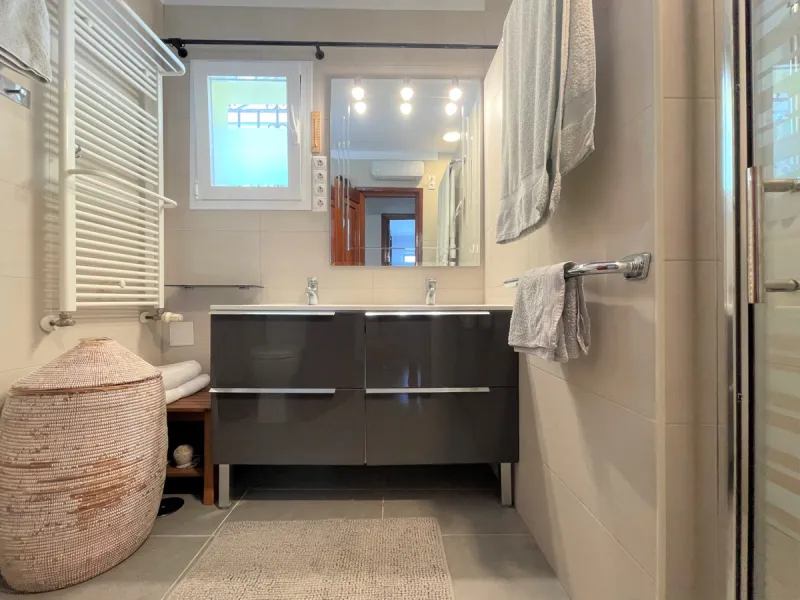 House - Detached Villa в продаже в Mijas, Málaga. В доме 7 спален и 5 ванных комнат. Площадь дома 515 м². Площадь участка 3609 м²