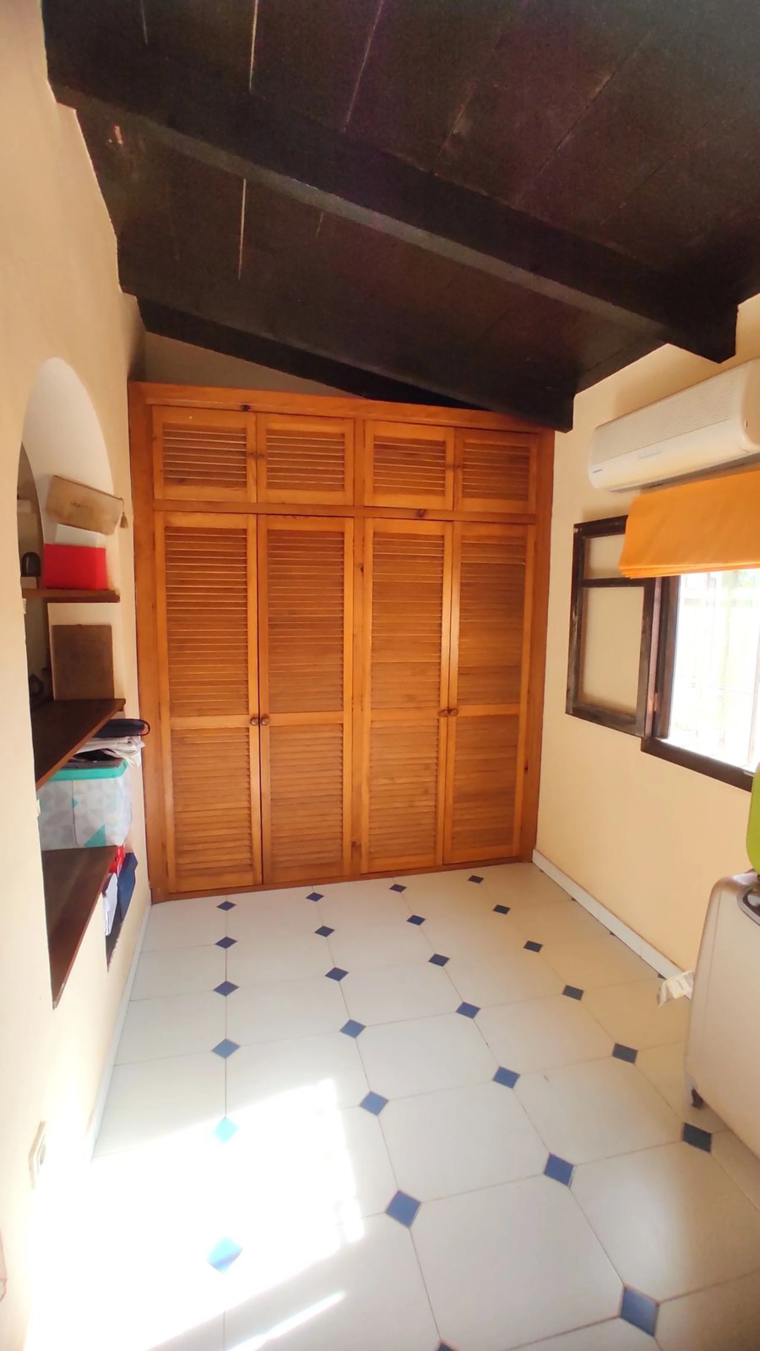 Nestled beside a protected natural reserve, this charming rustic property offers privacy, space, and breathtaking panoramic views of the surrounding mountains and from the top terrace you even have seaviews. A perfect blend of countryside tranquility and 