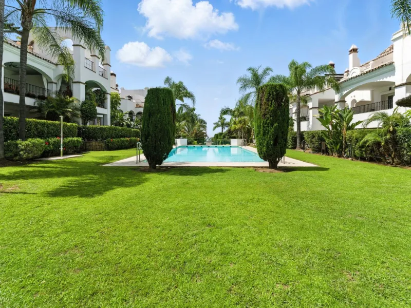 Exclusive 4-Bedroom Apartment on Marbella's Prestigious Golden Mile