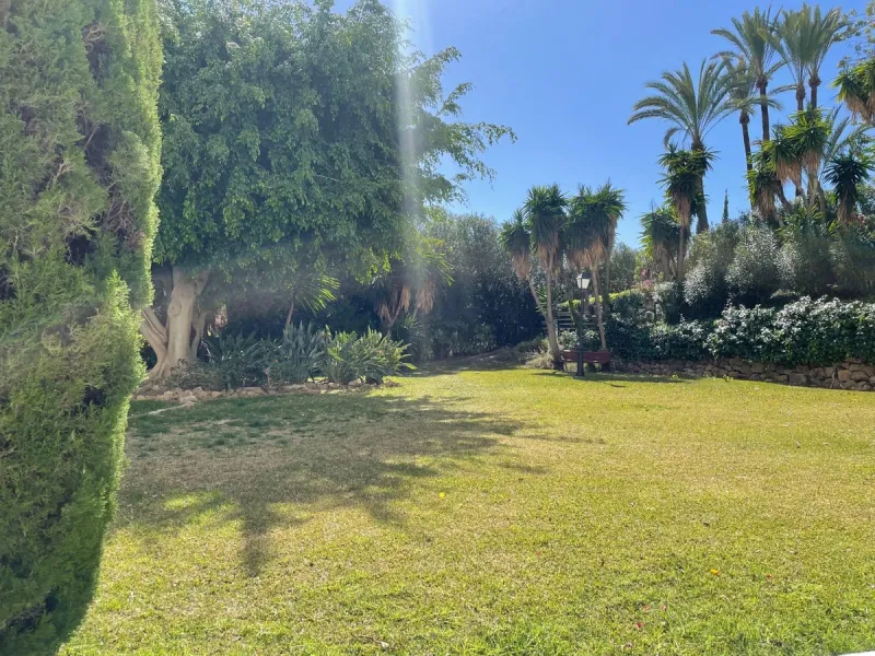 Charming Ground Floor Apartment in Exclusive Las Brisas Hotel del Golf Complex, Nueva Andalucía – Marbella
