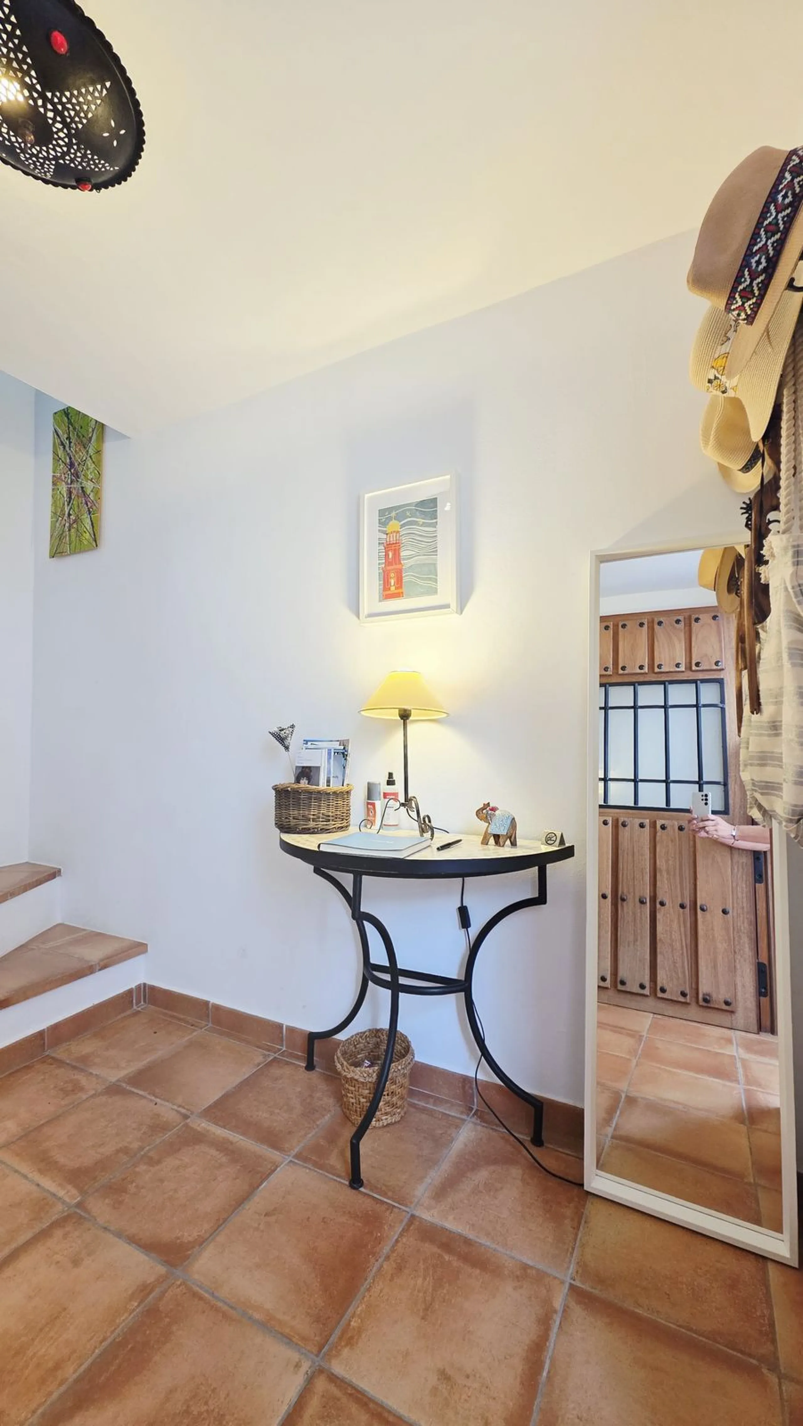 A truly special house . One of those properties that captivates you from the very first moment, thanks to its light, its character, and the attention to every detail.