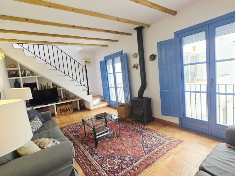 A truly special house . One of those properties that captivates you from the very first moment, thanks to its light, its character, and the attention to every detail.