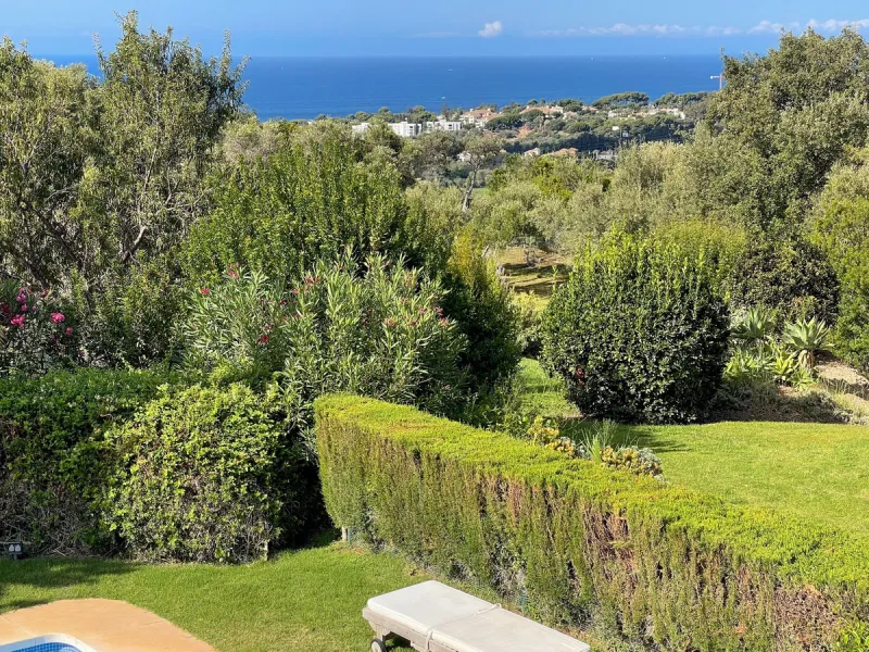 Detached Villa, El Rosario Marbella east