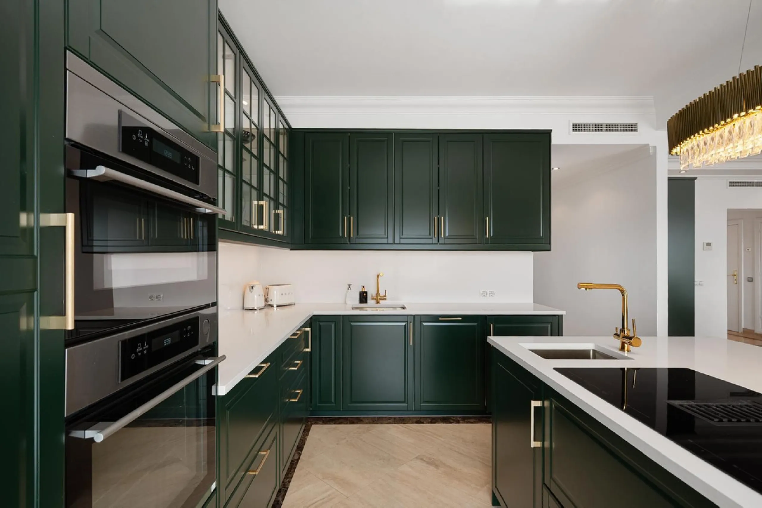 Available for short-term stays, this impressive top-floor apartment offers a rare combination of space, comfort, and security within an exclusive gated complex. With three bedrooms and five bathrooms, the property is perfectly suited for families or group