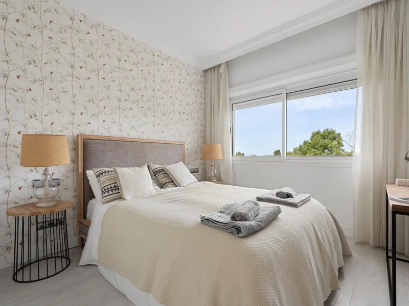 Available for short-term stays, this impressive top-floor apartment offers a rare combination of space, comfort, and security within an exclusive gated complex. With three bedrooms and five bathrooms, the property is perfectly suited for families or group
