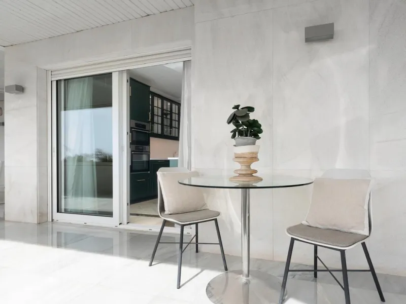 Available for short-term stays, this impressive top-floor apartment offers a rare combination of space, comfort, and security within an exclusive gated complex. With three bedrooms and five bathrooms, the property is perfectly suited for families or group