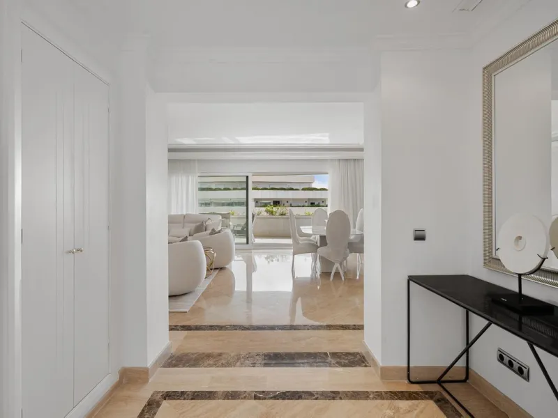 Available for short-term stays, this impressive top-floor apartment offers a rare combination of space, comfort, and security within an exclusive gated complex. With three bedrooms and five bathrooms, the property is perfectly suited for families or group