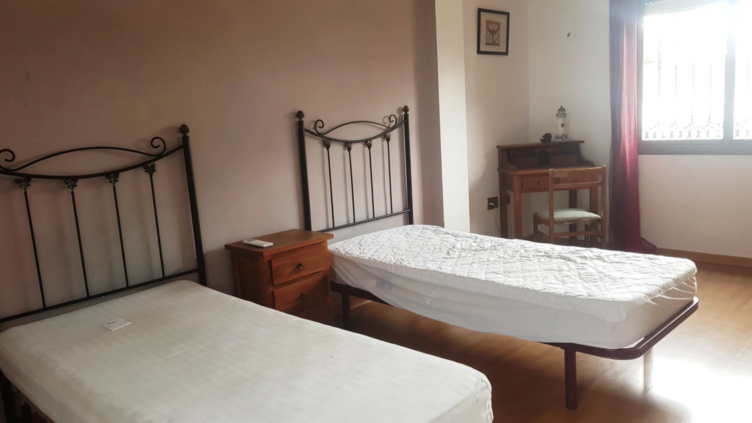 Detached villa in a very quiet area perfectly equipped and ready to move into.