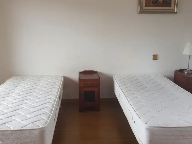 Detached villa in a very quiet area perfectly equipped and ready to move into.