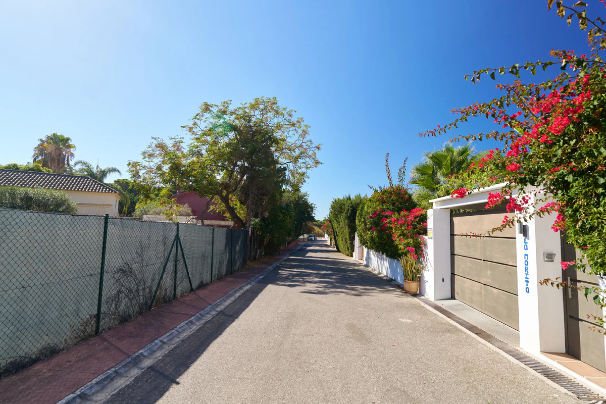Plot - Residential Plot в продаже в Marbella, Málaga. Площадь участка 713 м²
