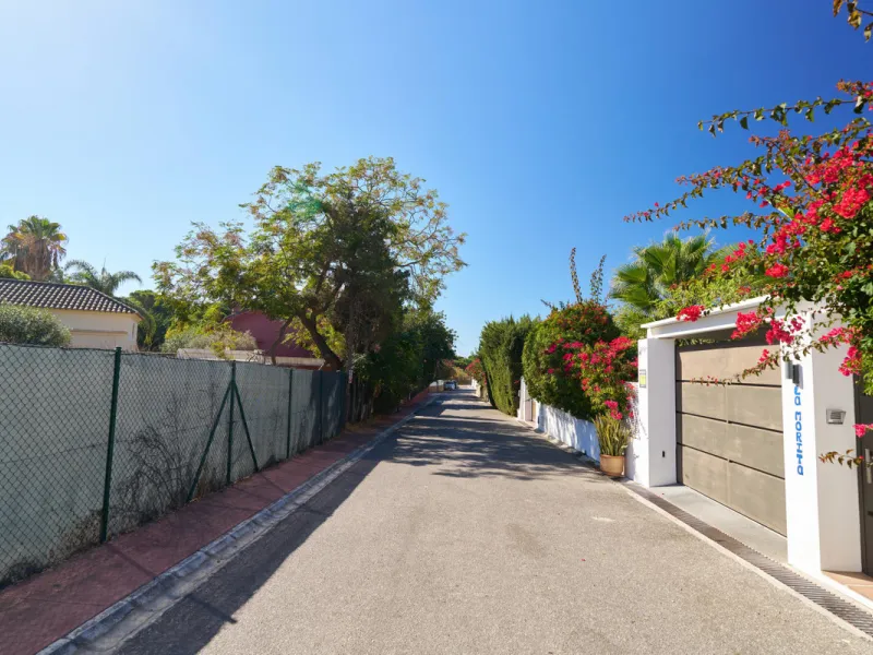 Plot - Residential Plot в продаже в Marbella, Málaga. Площадь участка 713 м²