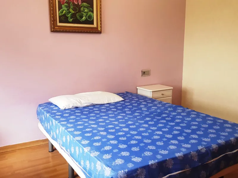Detached villa in a very quiet area perfectly equipped and ready to move into.