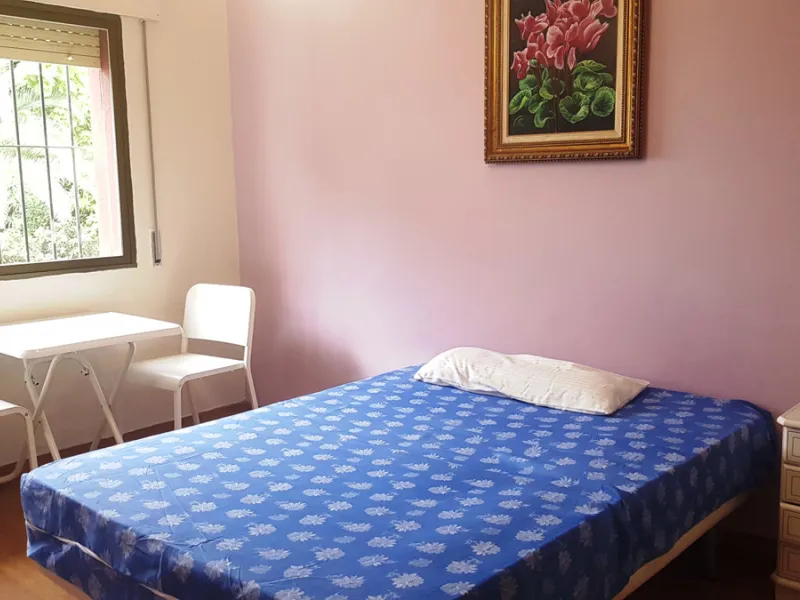 Detached villa in a very quiet area perfectly equipped and ready to move into.