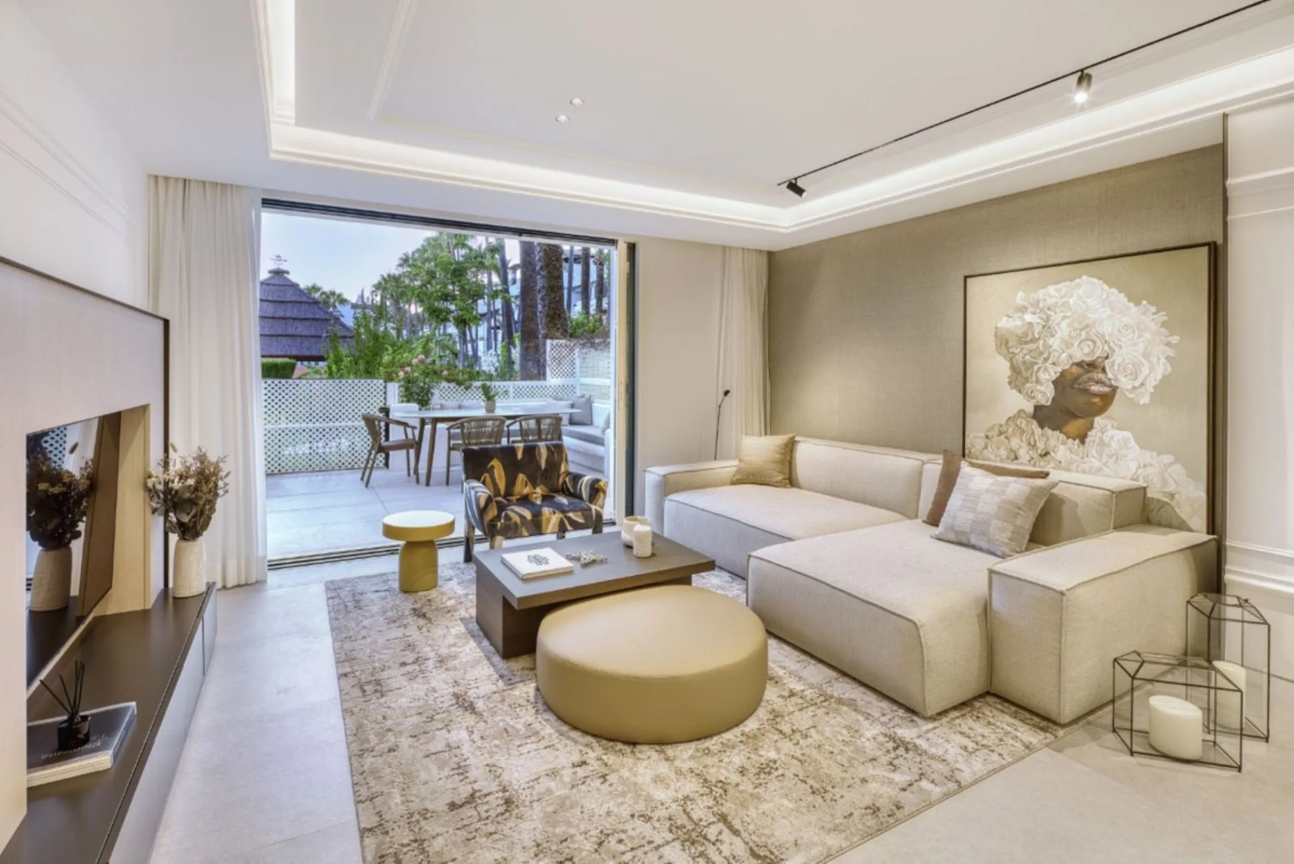 Apartment - Ground Floor Apartment в продаже в Marbella, Málaga. В доме 3 спален и 3 ванных комнат. Площадь дома 118 м²