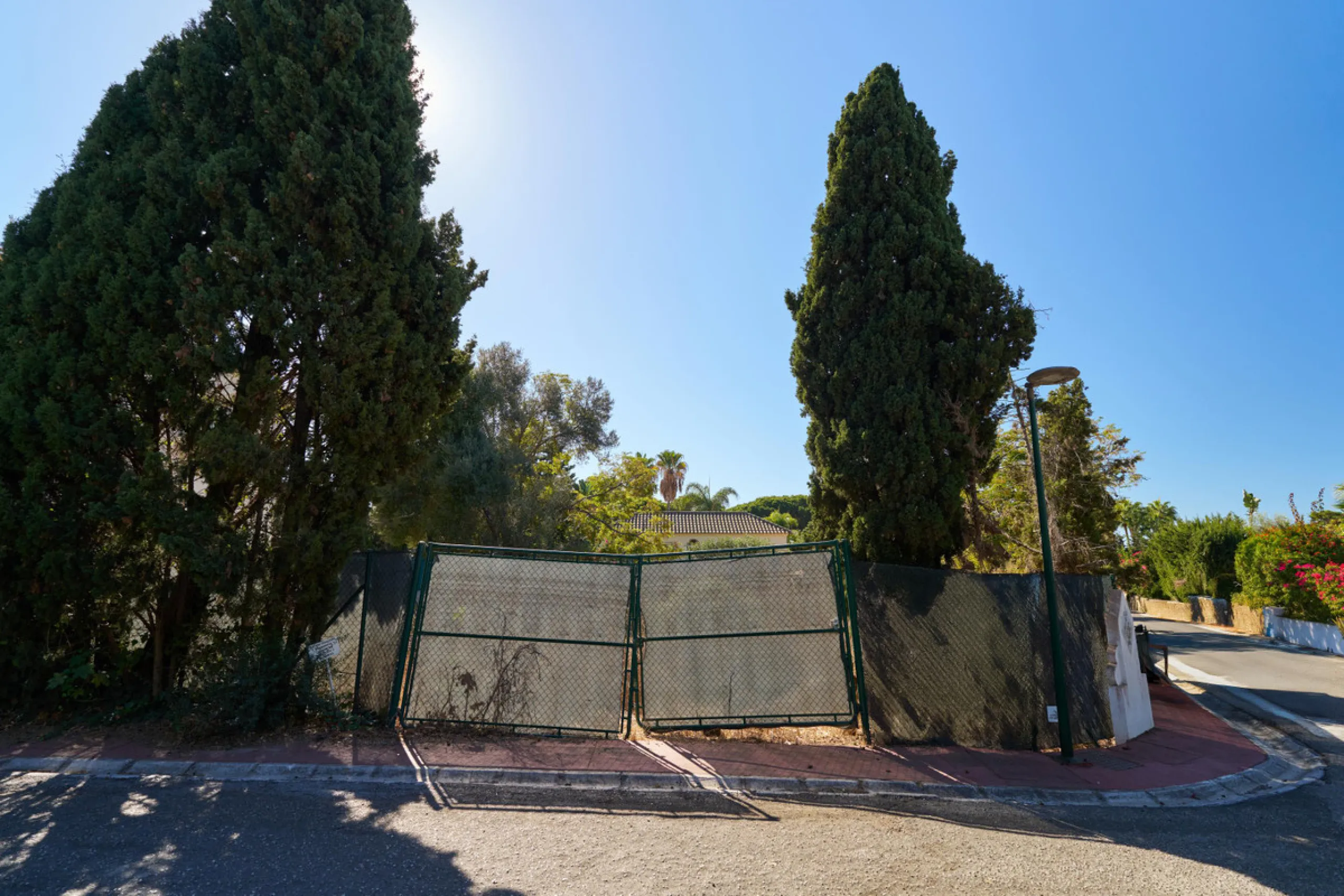 Plot - Residential Plot в продаже в Marbella, Málaga. Площадь участка 713 м²