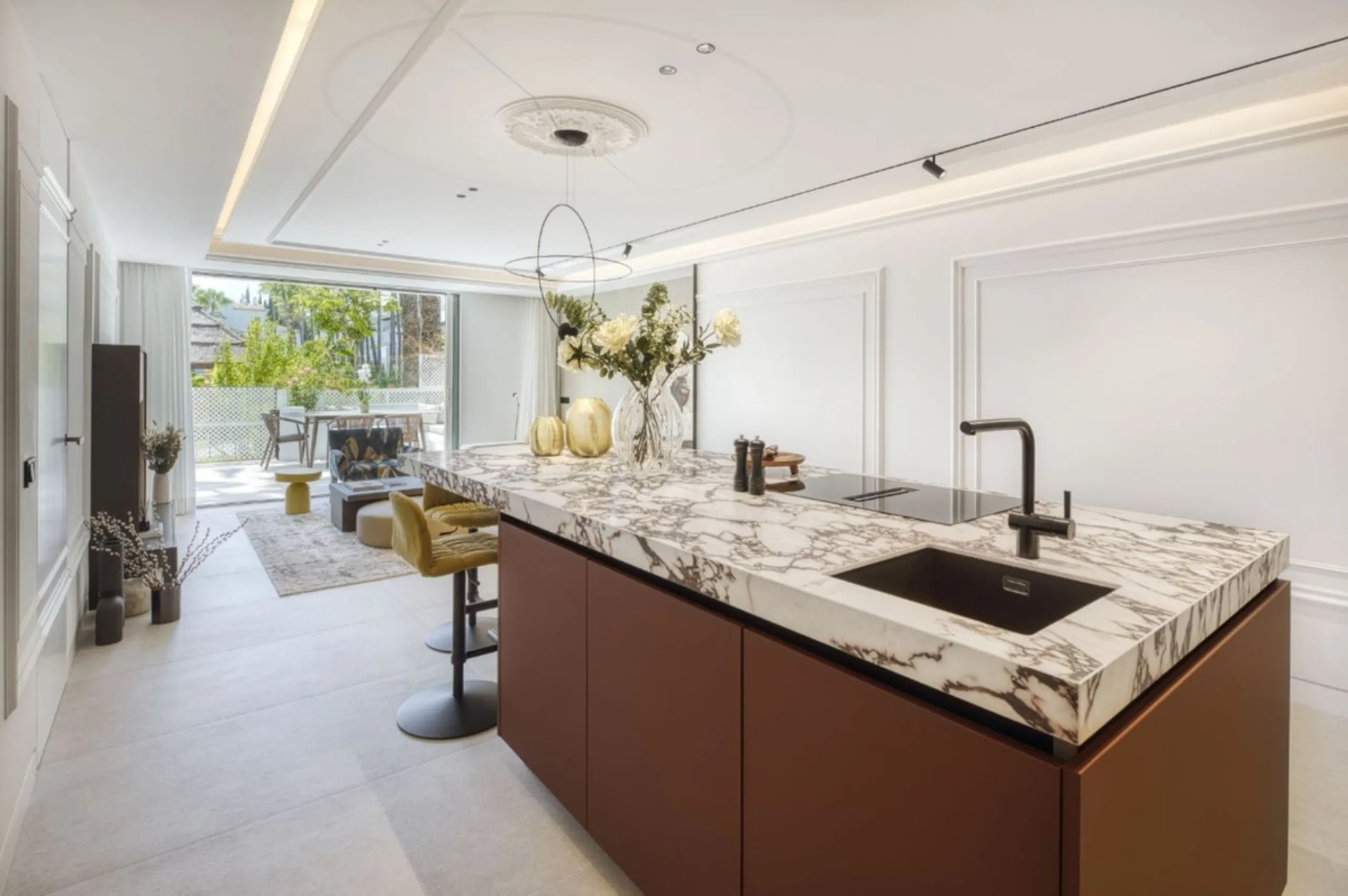 Apartment - Ground Floor Apartment в продаже в Marbella, Málaga. В доме 3 спален и 3 ванных комнат. Площадь дома 118 м²