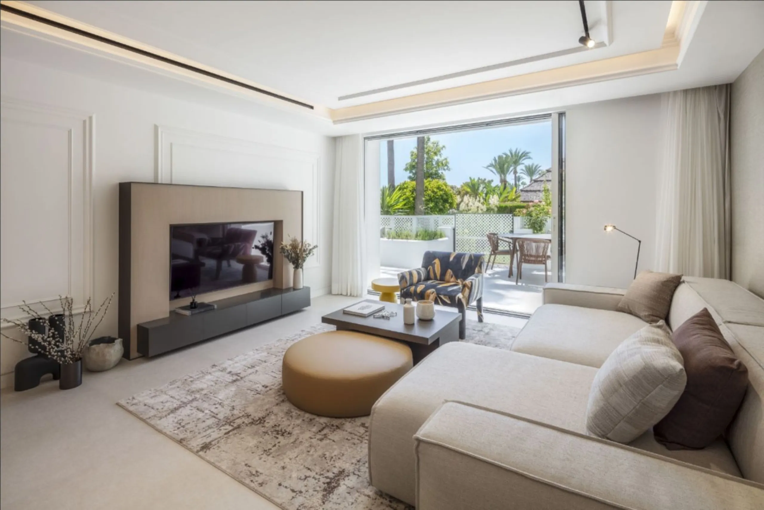 Apartment - Ground Floor Apartment в продаже в Marbella, Málaga. В доме 3 спален и 3 ванных комнат. Площадь дома 118 м²