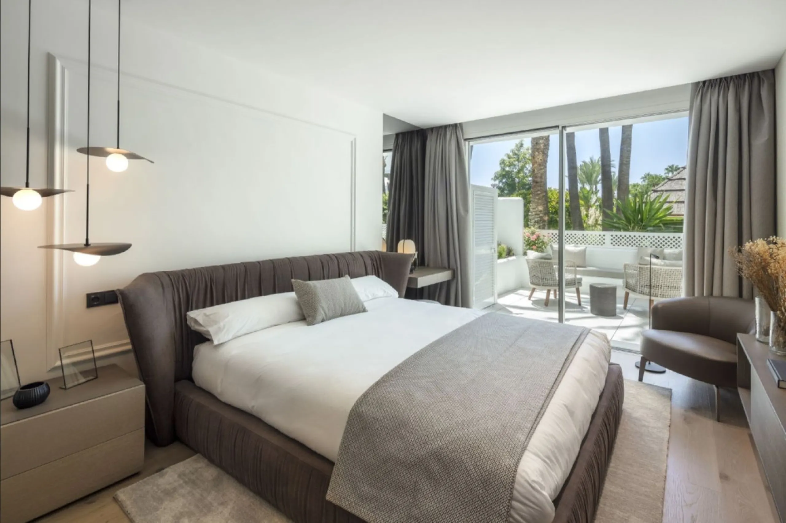 Apartment - Ground Floor Apartment в продаже в Marbella, Málaga. В доме 3 спален и 3 ванных комнат. Площадь дома 118 м²