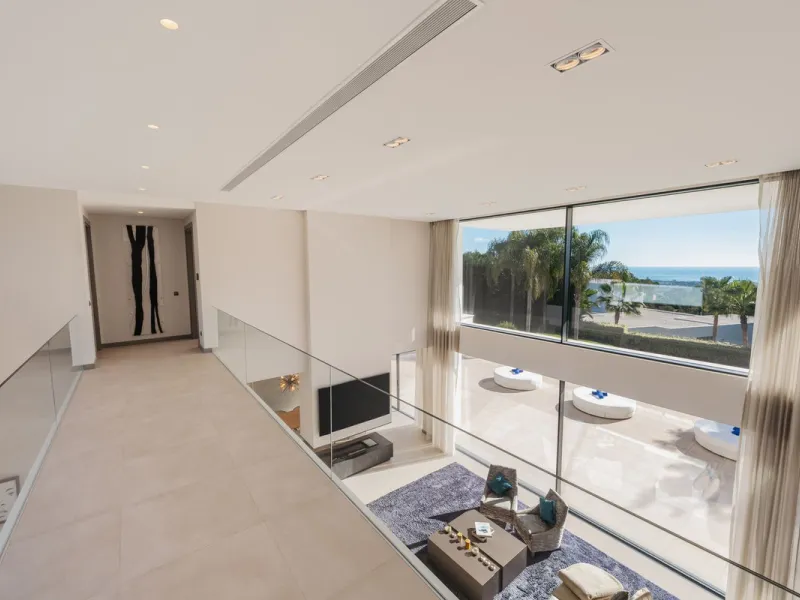 House - Detached Villa в продаже в Benahavís, Málaga. В доме 5 спален и 5 ванных комнат. Площадь дома 573 м². Площадь участка 2616 м²