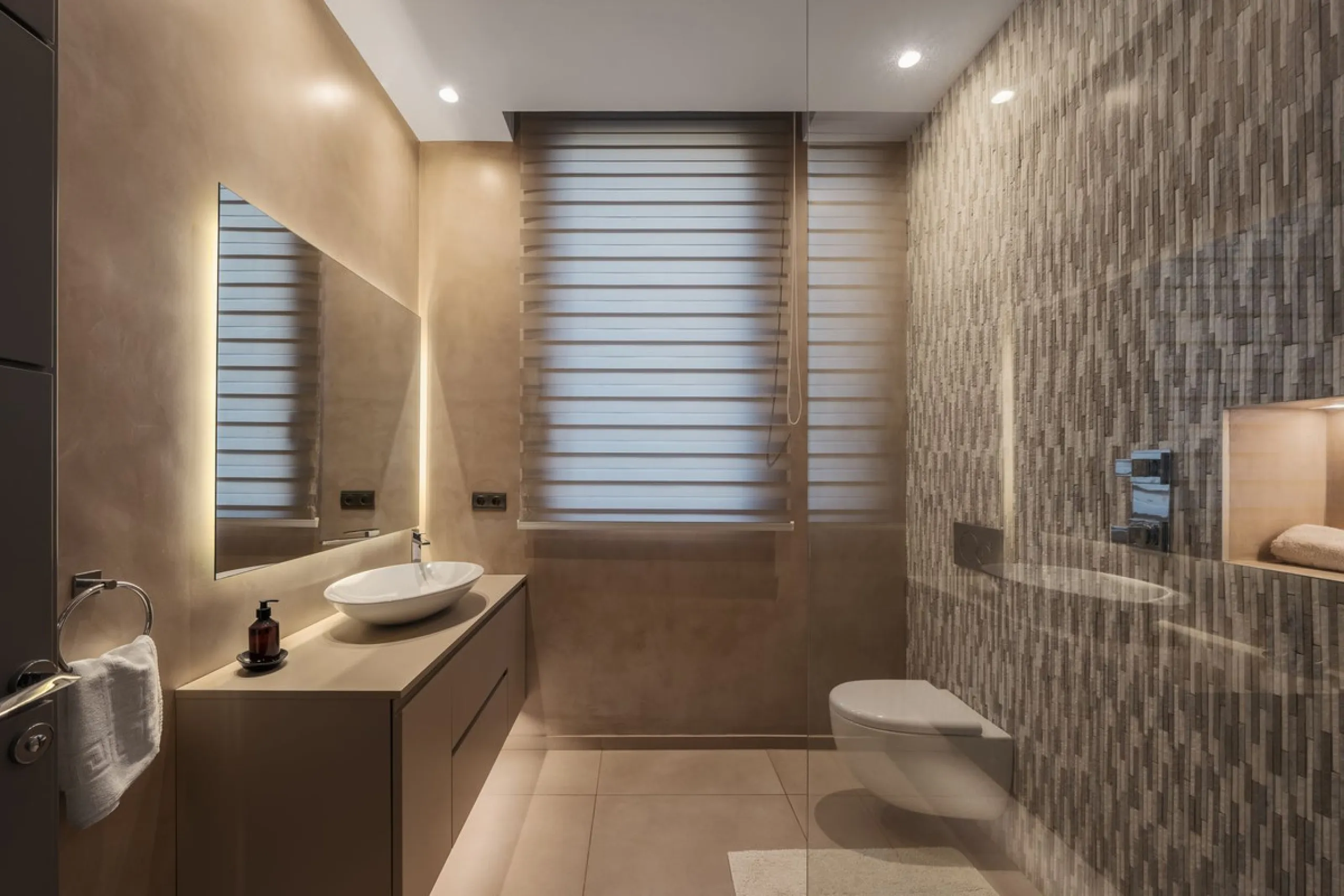 House - Detached Villa в продаже в Benahavís, Málaga. В доме 5 спален и 5 ванных комнат. Площадь дома 573 м². Площадь участка 2616 м²