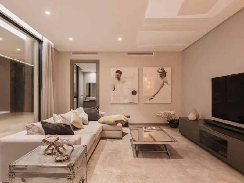 House - Detached Villa в продаже в Benahavís, Málaga. В доме 5 спален и 5 ванных комнат. Площадь дома 573 м². Площадь участка 2616 м²