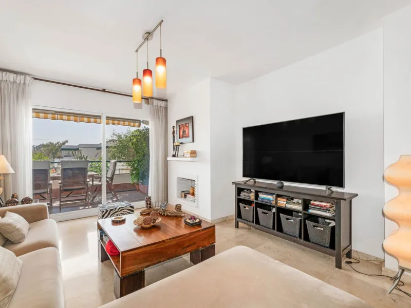 Guadalmina Golf-front Duplex Penthouse with views to La Concha.