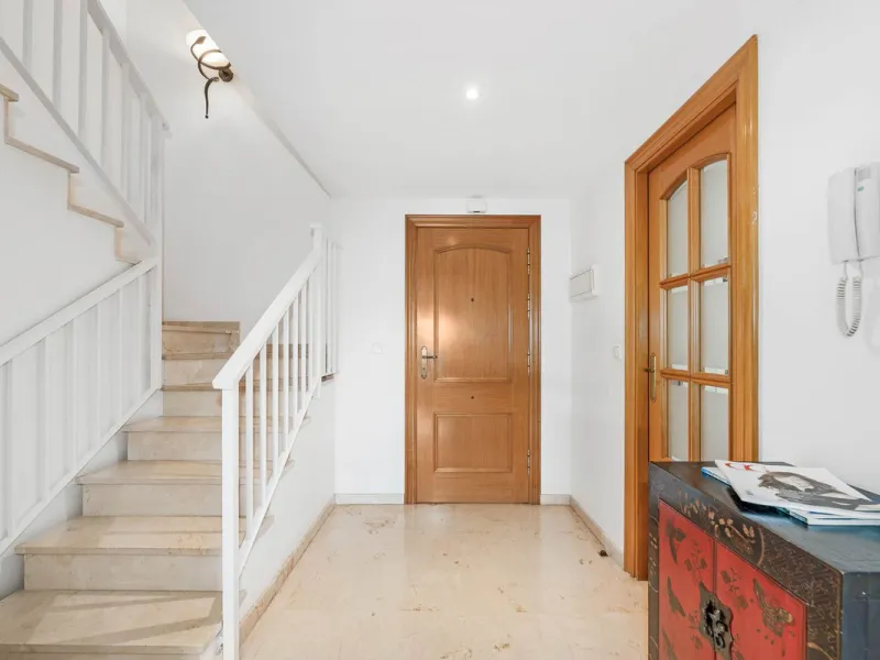 Guadalmina Golf-front Duplex Penthouse with views to La Concha.