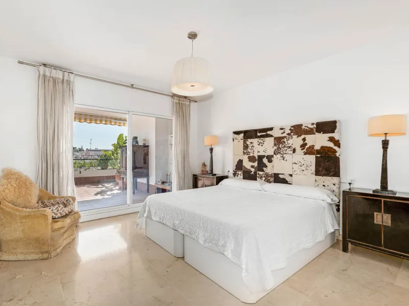 Guadalmina Golf-front Duplex Penthouse with views to La Concha.