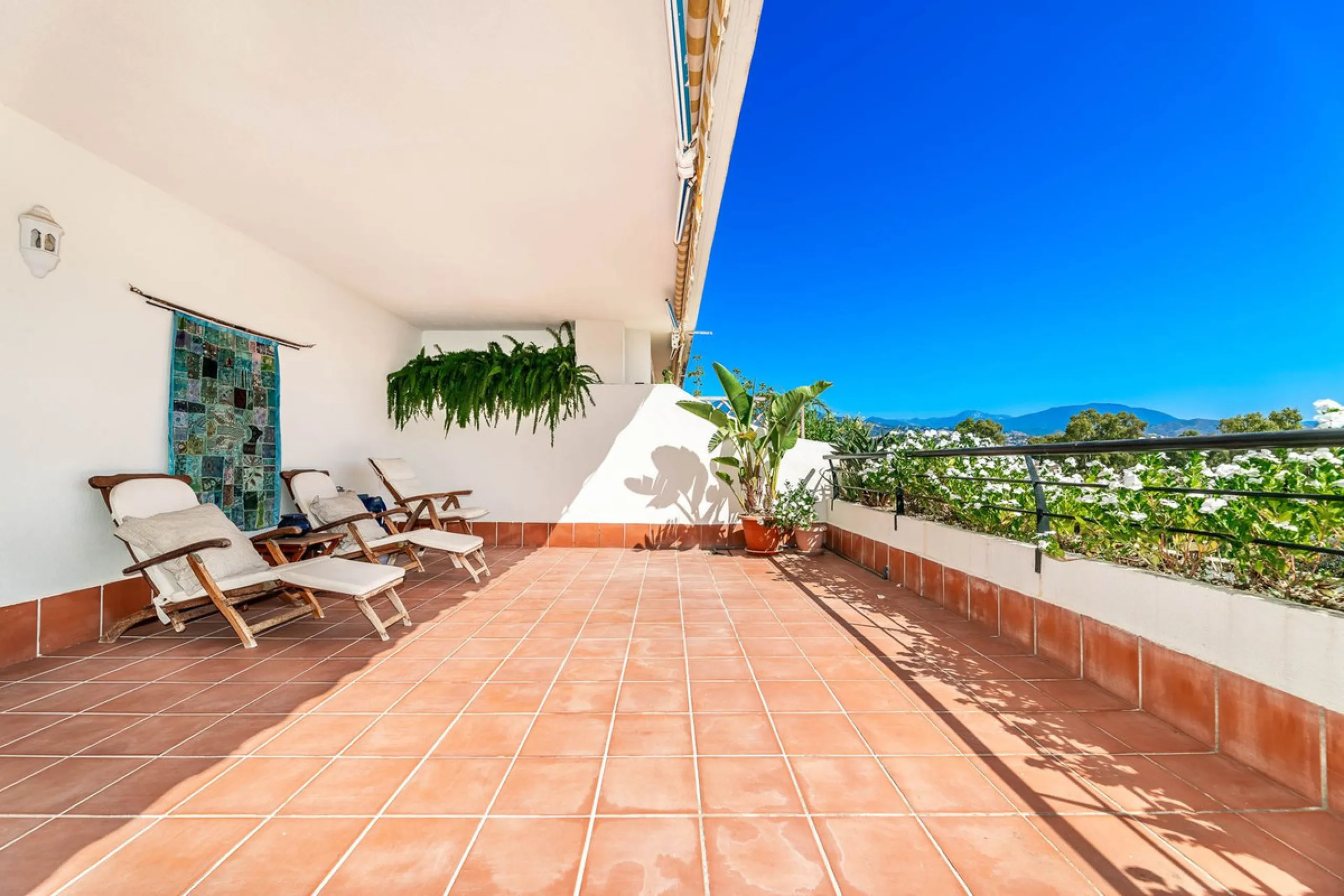 Guadalmina Golf-front Duplex Penthouse with views to La Concha.