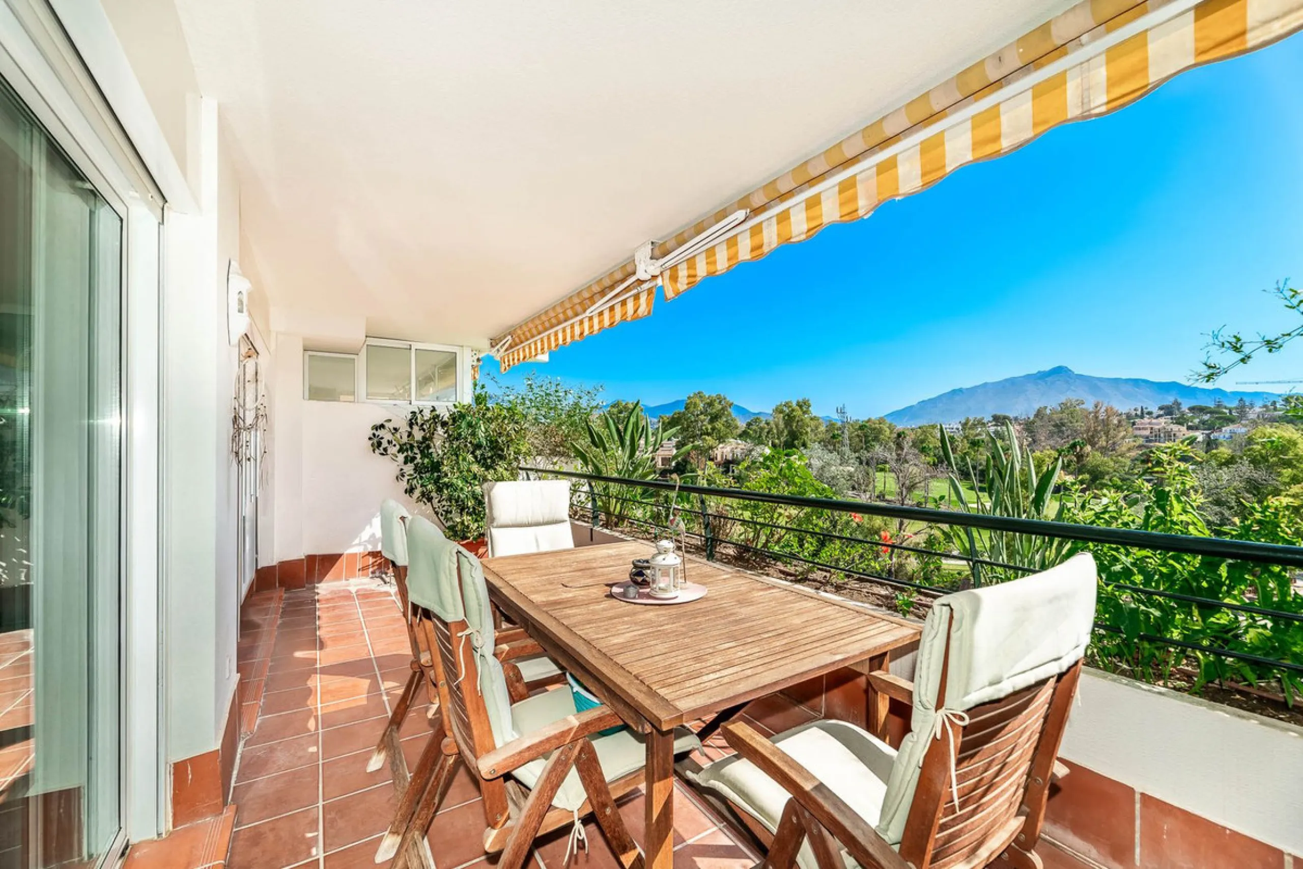Guadalmina Golf-front Duplex Penthouse with views to La Concha.