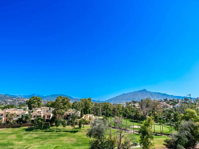 Guadalmina Golf-front Duplex Penthouse with views to La Concha.