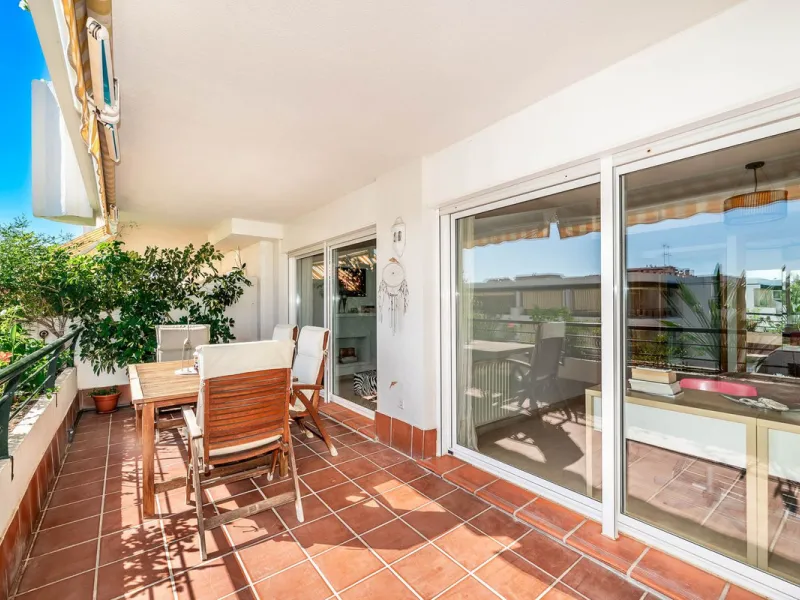 Guadalmina Golf-front Duplex Penthouse with views to La Concha.