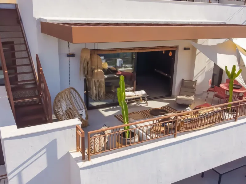 Exclusive Corner Penthouse with Rooftop Terrace and Panoramic Views over Istán and Marbella
