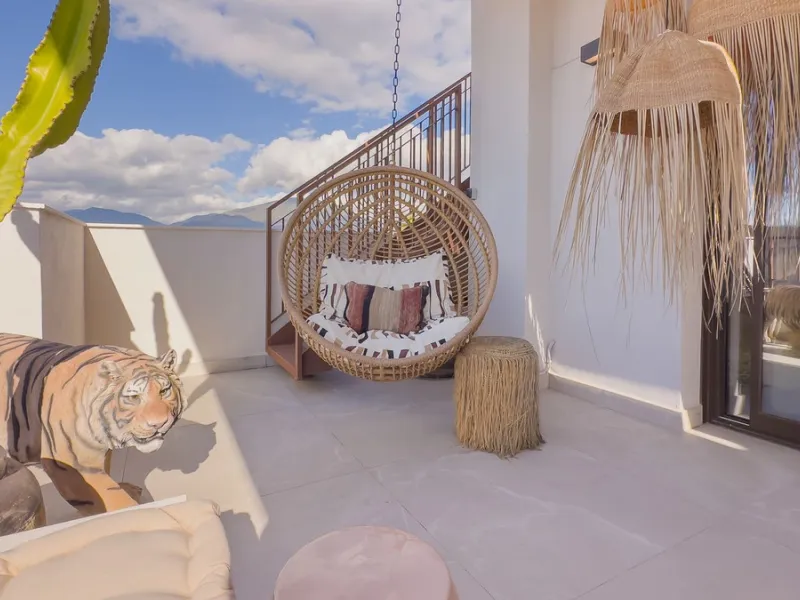 Exclusive Corner Penthouse with Rooftop Terrace and Panoramic Views over Istán and Marbella