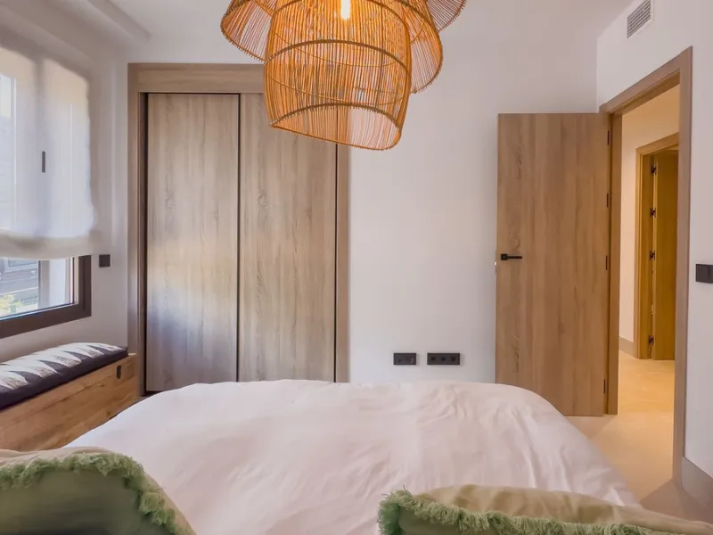 Exclusive Corner Penthouse with Rooftop Terrace and Panoramic Views over Istán and Marbella