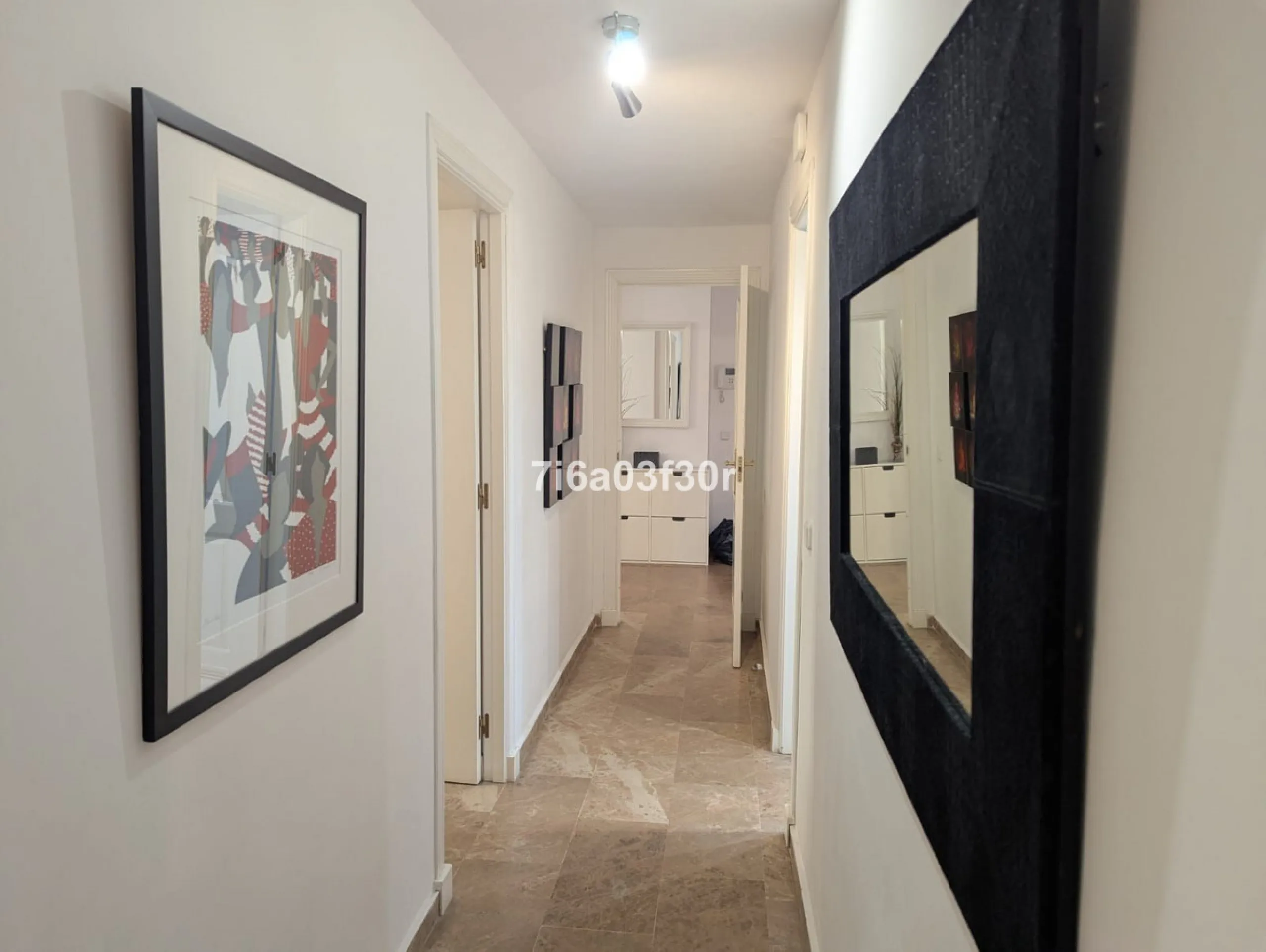 Apartment - Middle Floor Apartment в продаже в Marbella, Málaga. В доме 3 спален и 3 ванных комнат. Площадь дома 147 м²
