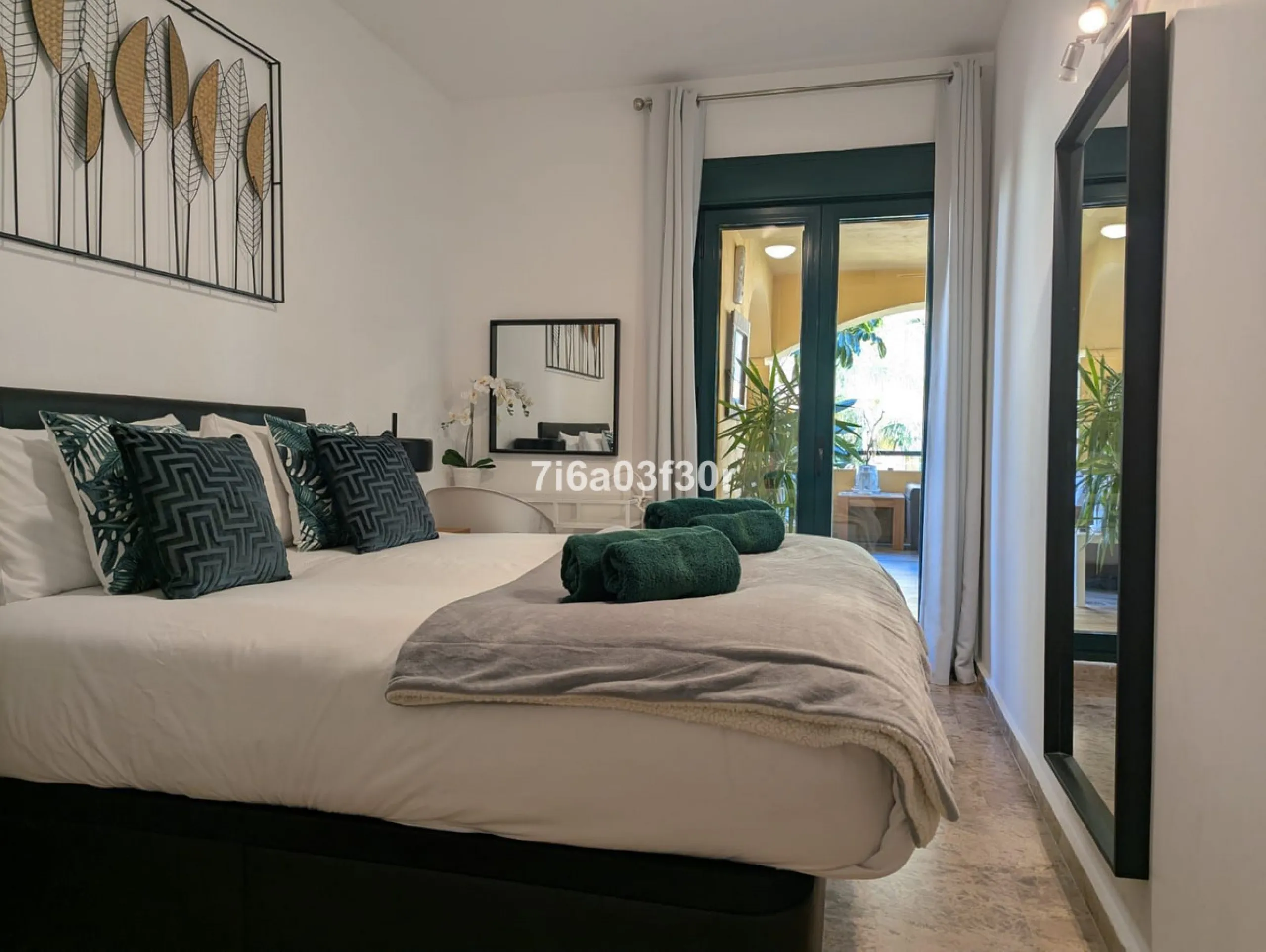 Apartment - Middle Floor Apartment в продаже в Marbella, Málaga. В доме 3 спален и 3 ванных комнат. Площадь дома 147 м²