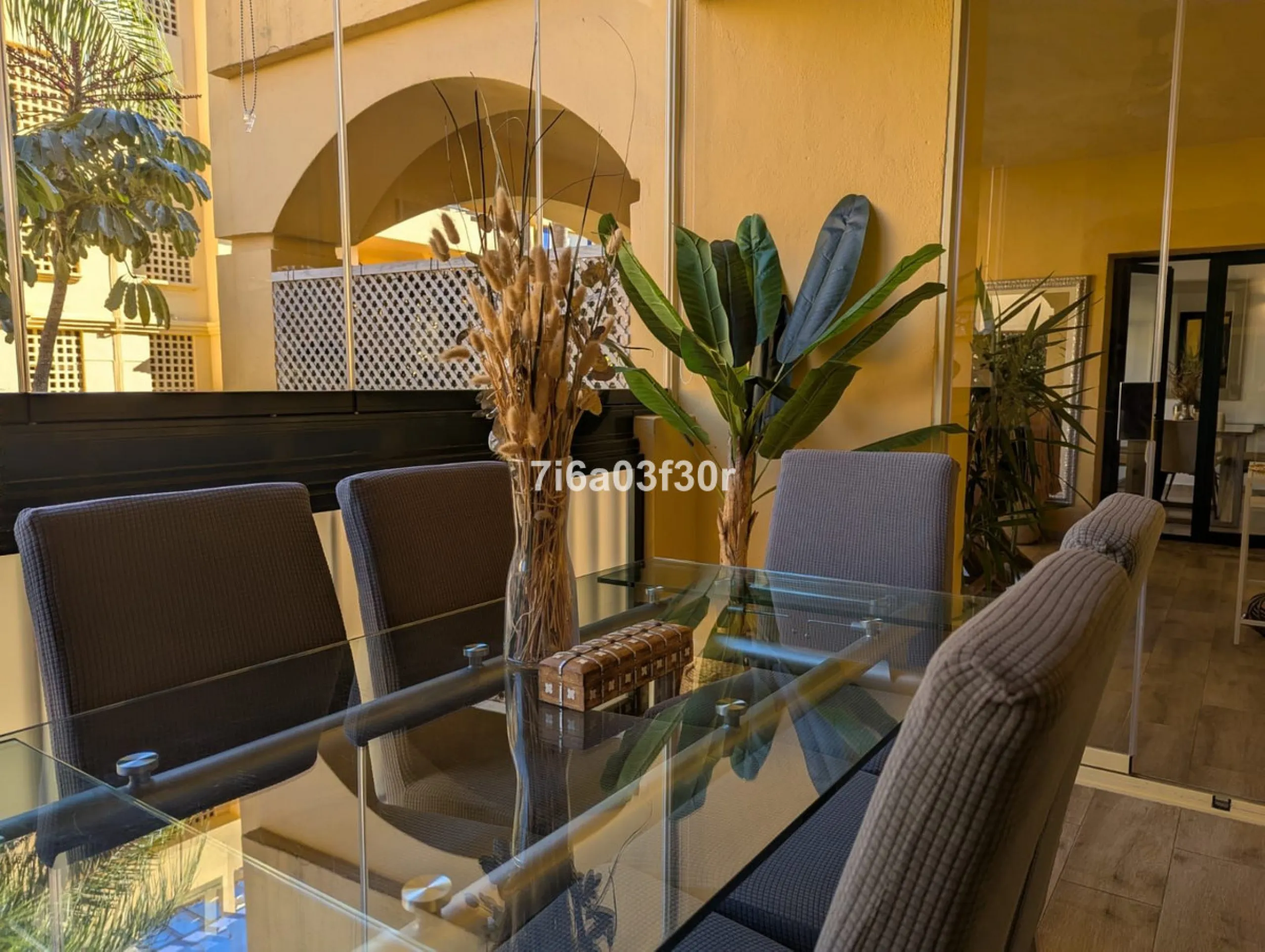 Apartment - Middle Floor Apartment в продаже в Marbella, Málaga. В доме 3 спален и 3 ванных комнат. Площадь дома 147 м²