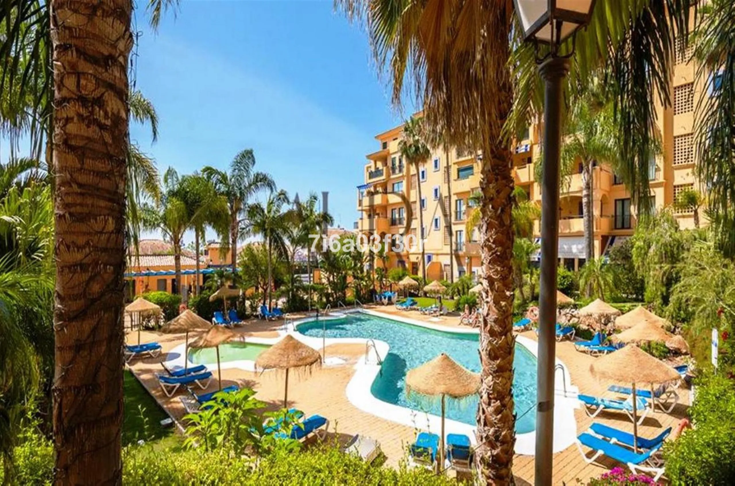 Apartment - Middle Floor Apartment в продаже в Marbella, Málaga. В доме 3 спален и 3 ванных комнат. Площадь дома 147 м²