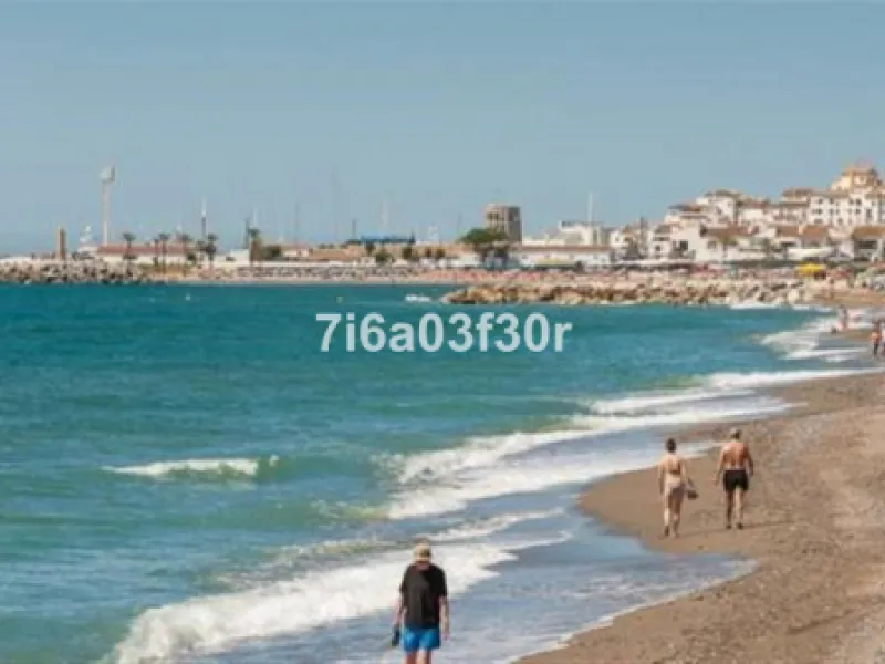 Apartment - Middle Floor Apartment в продаже в Marbella, Málaga. В доме 3 спален и 3 ванных комнат. Площадь дома 147 м²