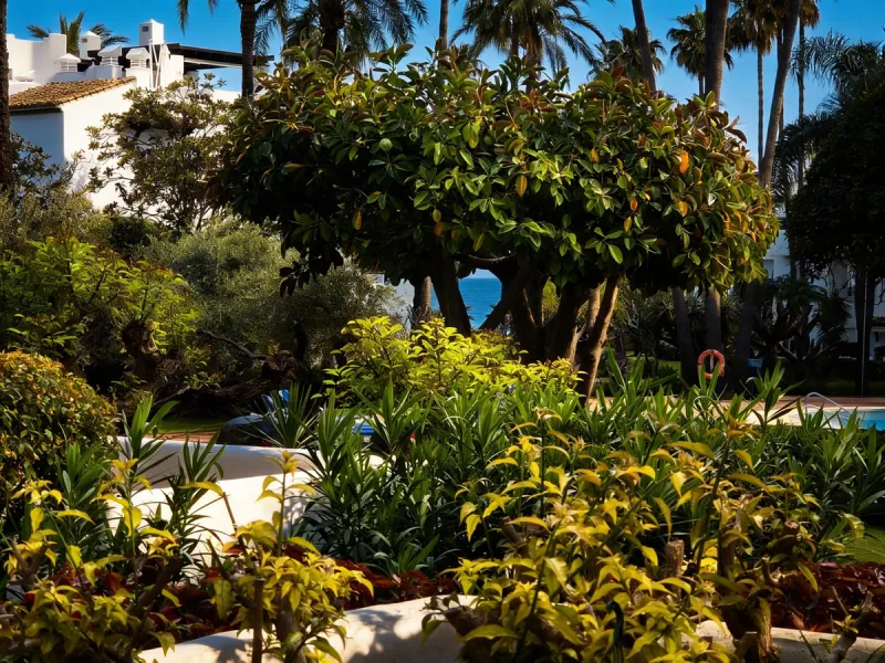 Apartment - Ground Floor Apartment в продаже в Estepona, Málaga. В доме 2 спален и 2 ванных комнат. Площадь дома 140 м²