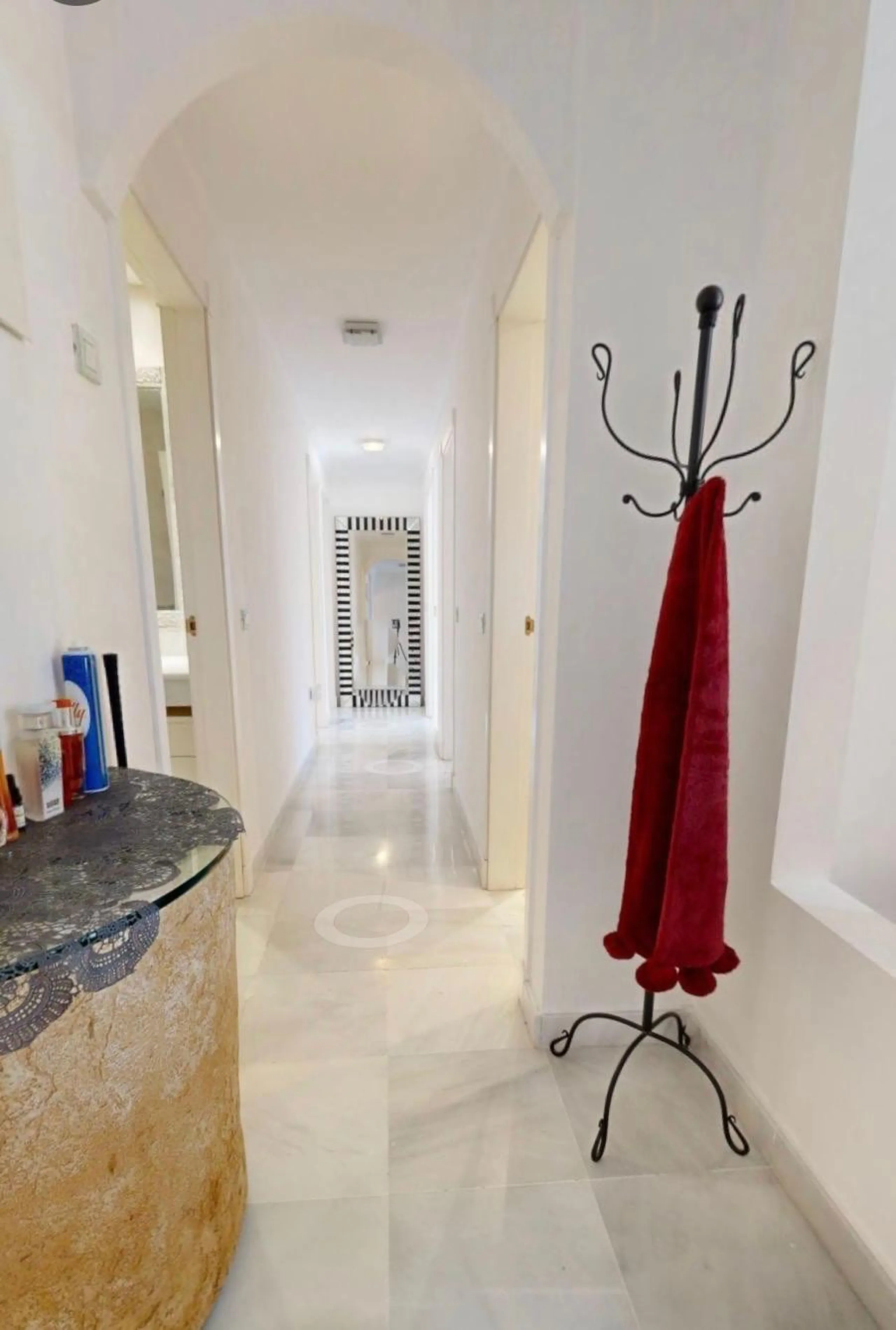 Stunning Refurbished 4-Bedroom Apartment in Immaculate Condition – Hacienda del Sol