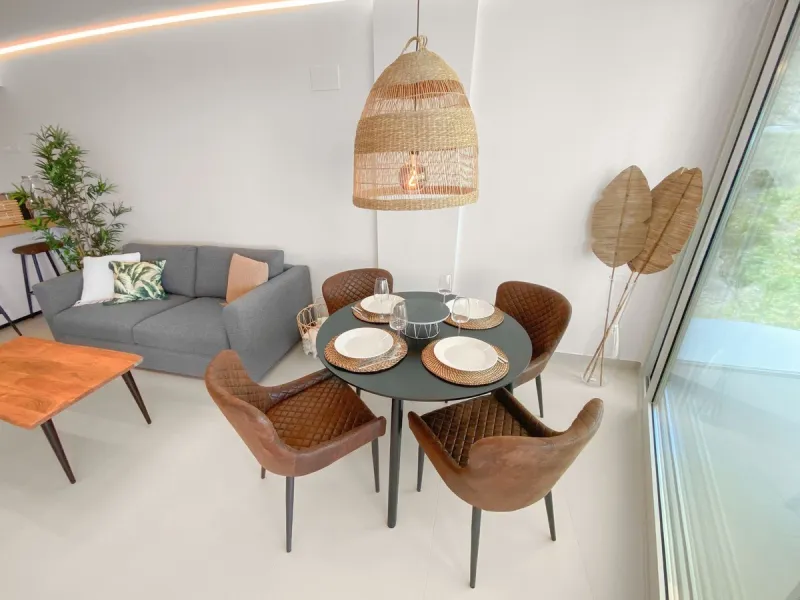 Apartment Las Olas is a modern 2 bedroom 2 bathroom apartment in The Wave Fuengirola. It is a recent build with contemporary design and sea views. The property includes a private terrace underground parking and a storage room. Air conditioning is installe
